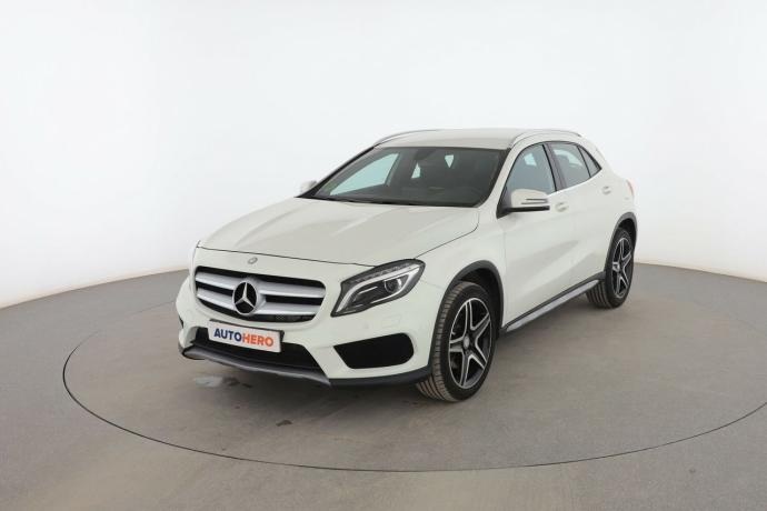MERCEDES-BENZ GLA 220 d AMG LINE