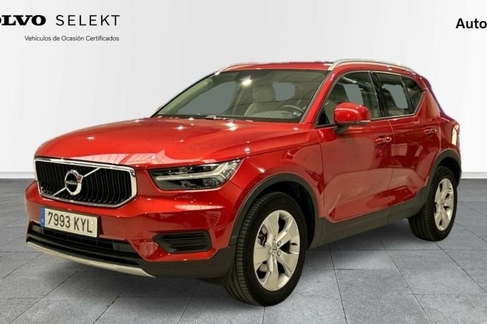 VOLVO XC40 XC40 T3 Momentum Manual