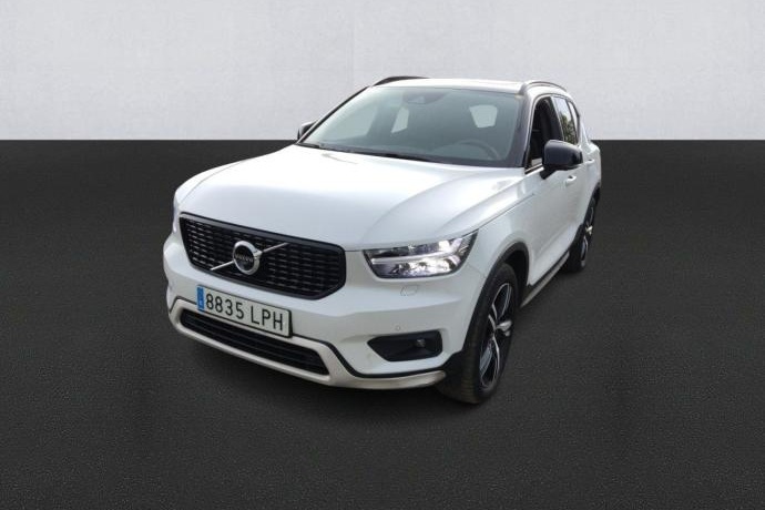 VOLVO XC40 2.0 B5 G AWD R-Design Auto