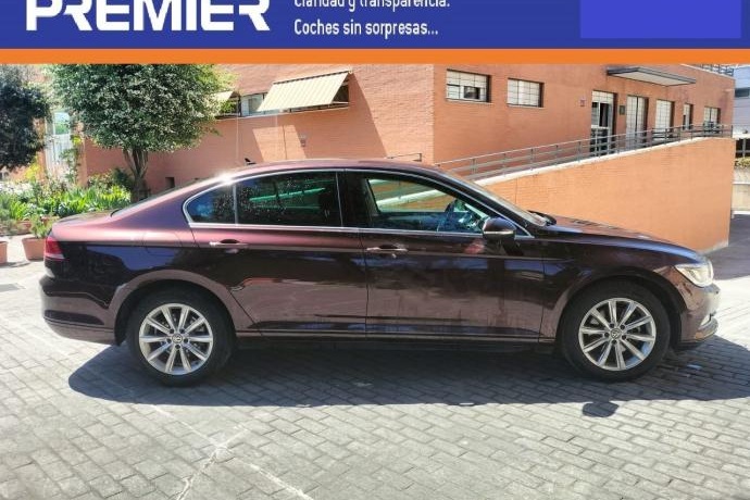 VOLKSWAGEN PASSAT 1.6 TDI DSG ADVANCE