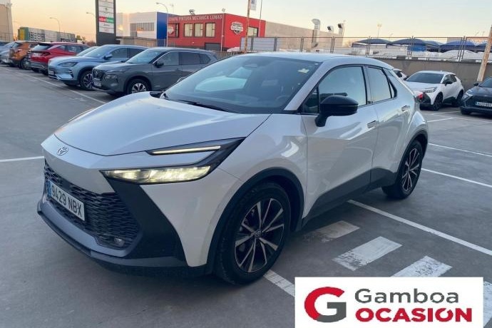 TOYOTA C-HR 1.8 Advance Hybrid 140