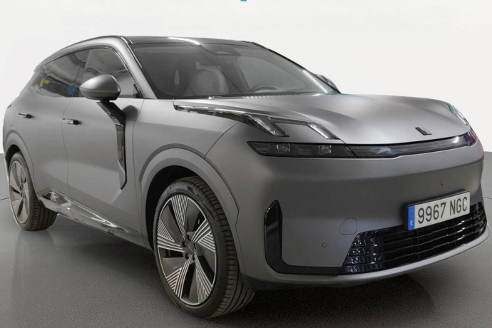 LYNK & CO 01 08 1.5 PHEV More
