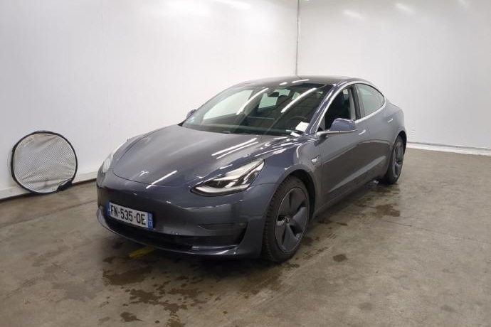 TESLA MODEL 3 Gran Autonomía RWD