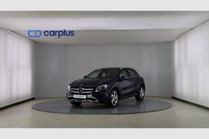 MERCEDES-BENZ GLA 200 D
