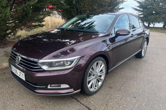 VOLKSWAGEN PASSAT 2.0TDI Sport 240 4Motion