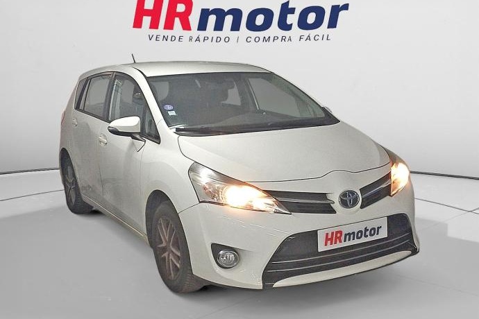 TOYOTA VERSO Feel!