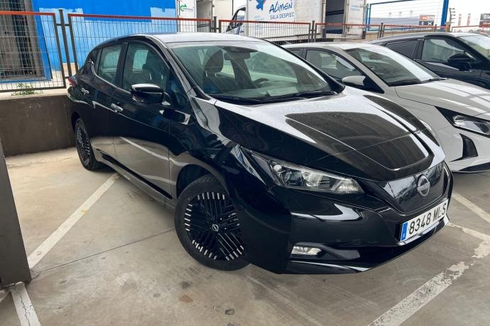 NISSAN LEAF 62kWh e+ Acenta