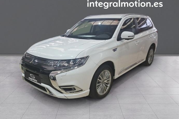 MITSUBISHI OUTLANDER 2.4 PHEV Kaiteki Auto 4WD