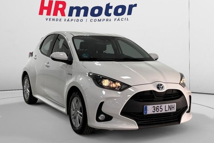 TOYOTA YARIS Hybrid Active Tech