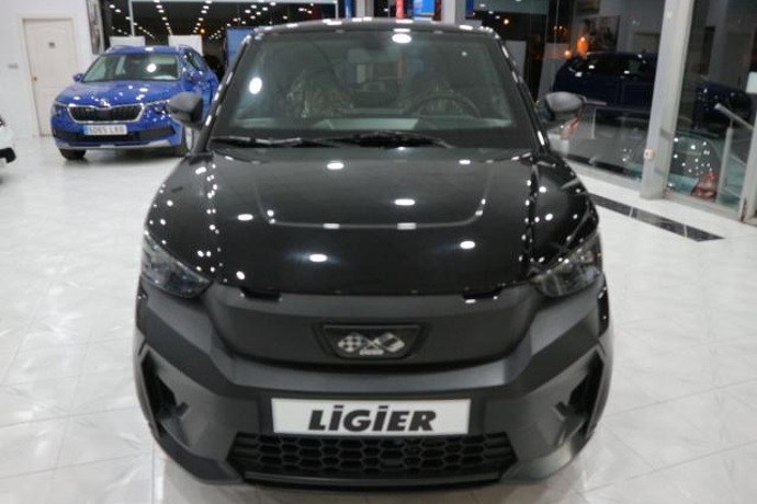 LIGIER JS 50 LIGIER JS50 SELECT CONFORT DIESEL CLIMA + DA