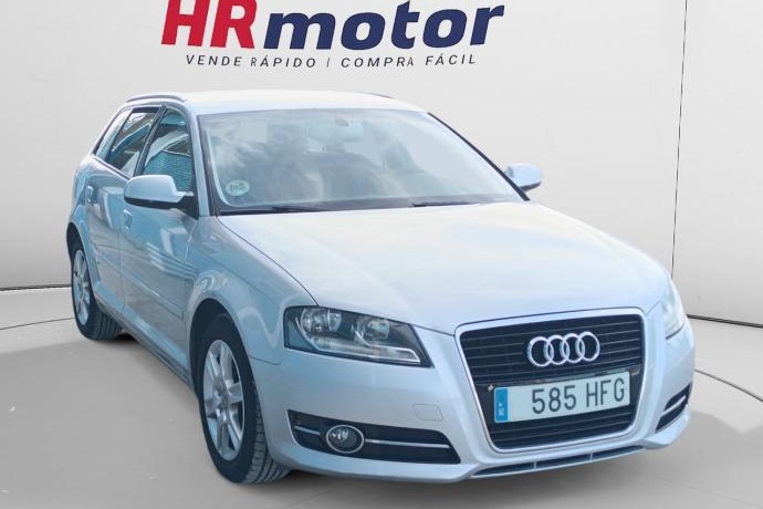 AUDI A3 1.6 TDI ATTRACTION