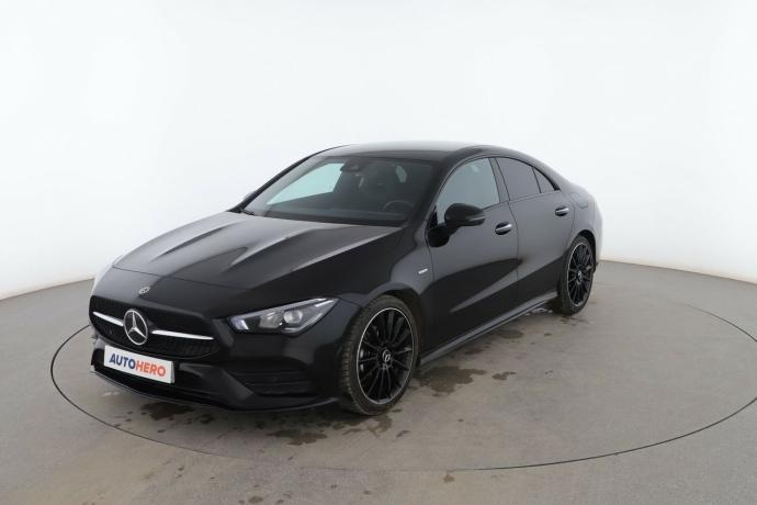 MERCEDES-BENZ CLA 180 AMG LINE