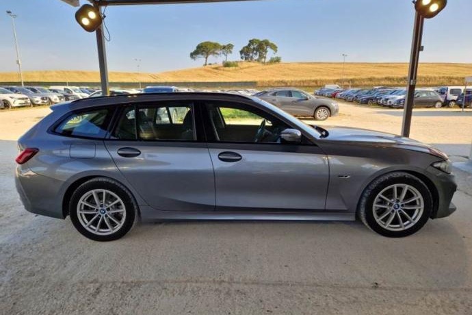 BMW SERIE 3 320e xDrive Touring