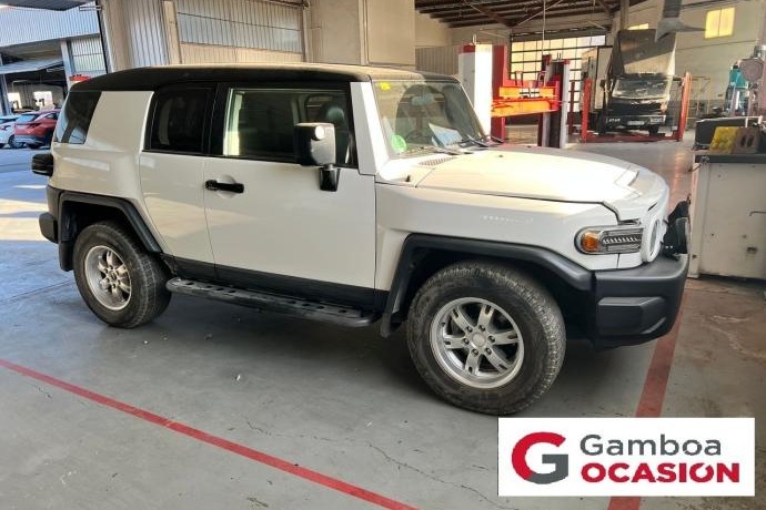 TOYOTA LAND CRUISER 4.0 V6 LIMITED AUTO