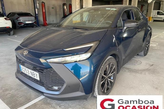 TOYOTA C-HR 1.8 Advance Hybrid 140