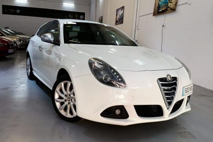 ALFA ROMEO GIULIETTA 2.0 JTDM-2 140 CV Progression