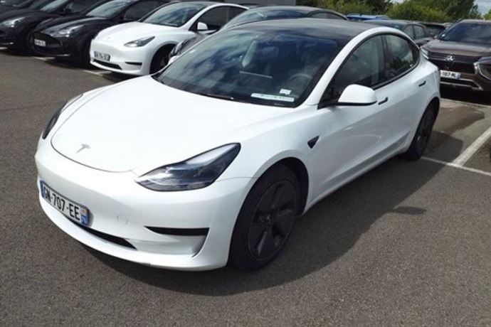 TESLA MODEL 3 RWD