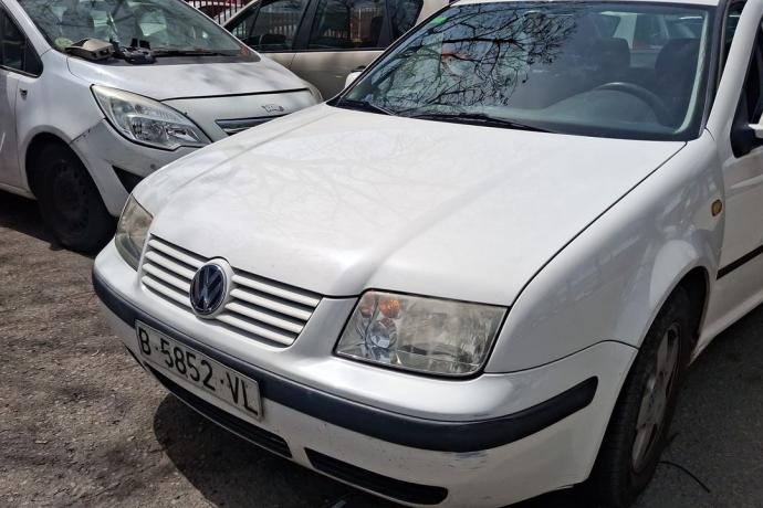 VOLKSWAGEN BORA 1.6