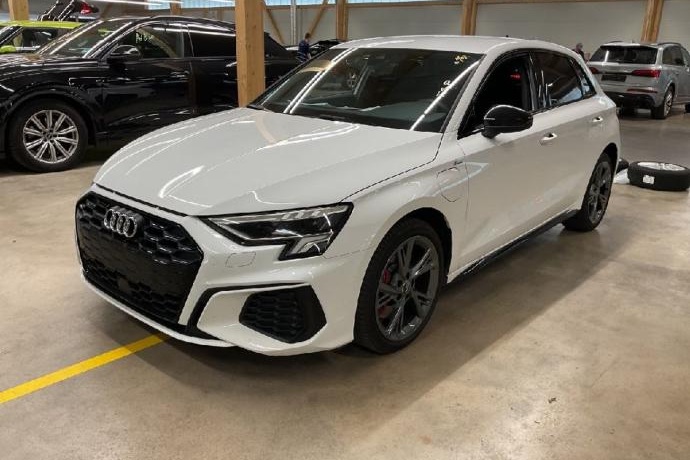 AUDI A3 Sportback S line 40 TFSI e 150kW S tron