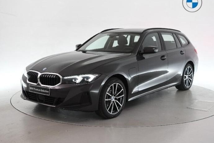 BMW SERIE 3 330e xDrive Touring 215 kW (292 CV)