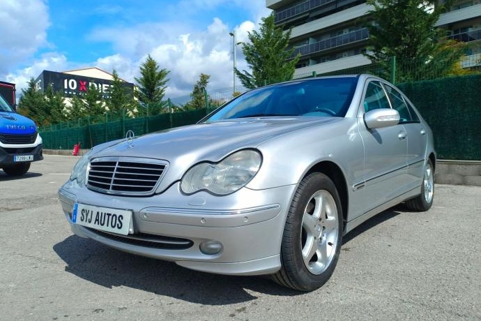 MERCEDES-BENZ C C 320 AVANTGARDE AUTO
