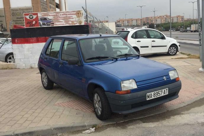 RENAULT R5 Blue jeans