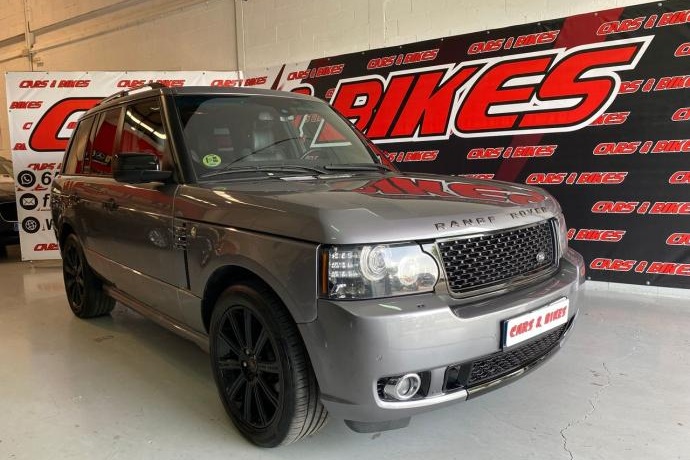 LAND-ROVER RANGE ROVER 4.4 TDV8 VOGUE Silver Pack 312cv
