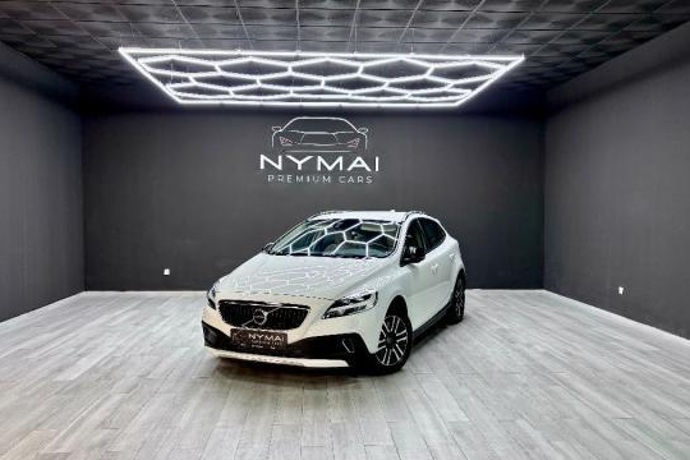 VOLVO V40 CROSS COUNTRY T3 Momentum