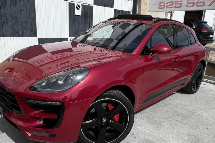PORSCHE MACAN Turbo
