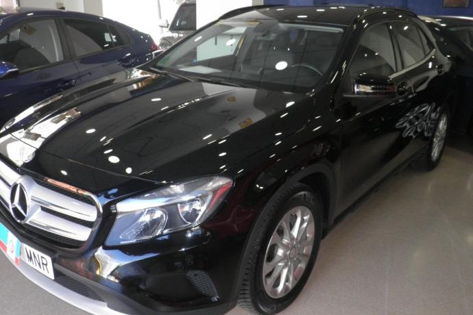 MERCEDES-BENZ GLA 200  STYLE