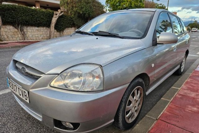 KIA RIO 1.5 16V LS 5p