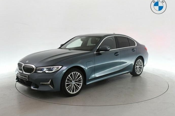 BMW SERIE 3 330e 215 kW (292 CV)