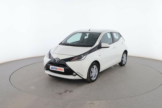 TOYOTA AYGO 1.0 X-Play