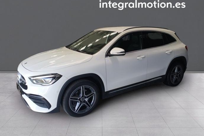 MERCEDES-BENZ GLA GLA 200 d
