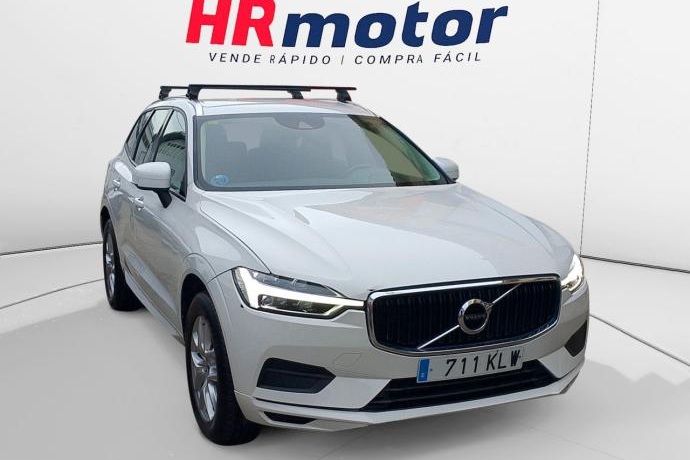 VOLVO XC60 Momentum 2WD