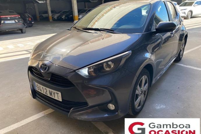 TOYOTA YARIS 1.5 120H Active Plus