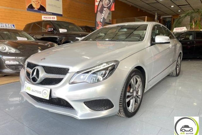 MERCEDES-BENZ E E 220 CDI Coupé Aut.