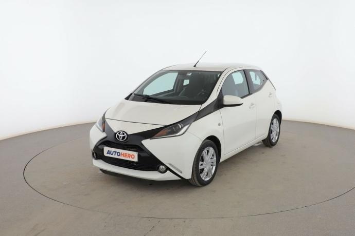 TOYOTA AYGO 1.0 X-Play