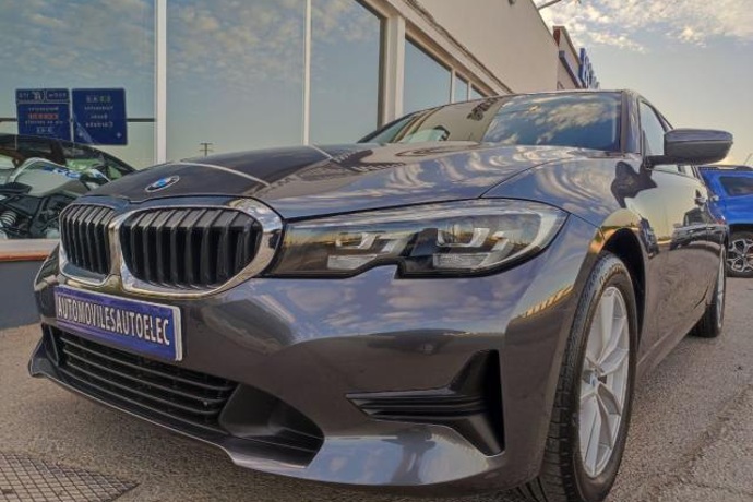 BMW SERIE 3 318d Berlina Aut.