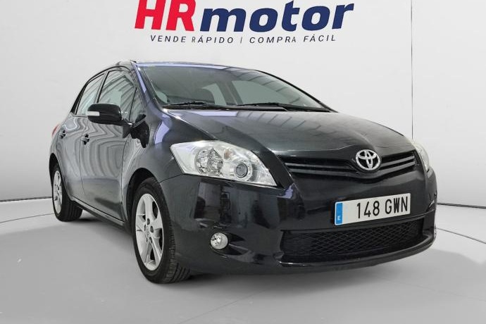 TOYOTA AURIS active