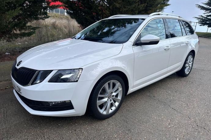 SKODA OCTAVIA Combi