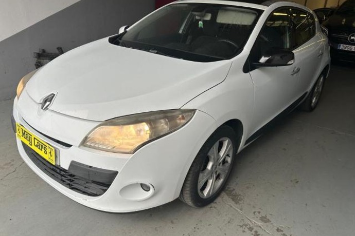 RENAULT MEGANE 1.6 16V DYNAMIQUE
