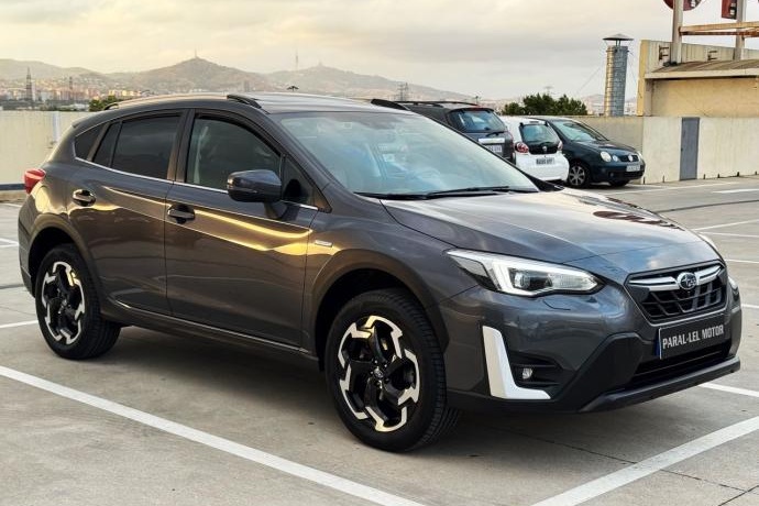 SUBARU XV 2.0i HYBRID EXECUTIVE PLUS con TECHO SOLAR, CUERO...