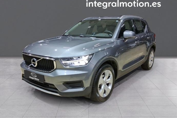 VOLVO XC40 2.0 D3 Momentum