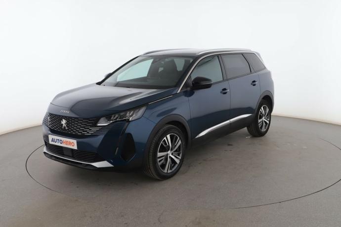 PEUGEOT 5008 1.2 PureTech Allure