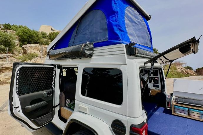 JEEP WRANGLER 4xE minicamper