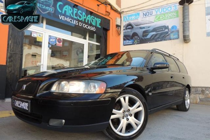VOLVO V70 2.4 D5 20V Momentum