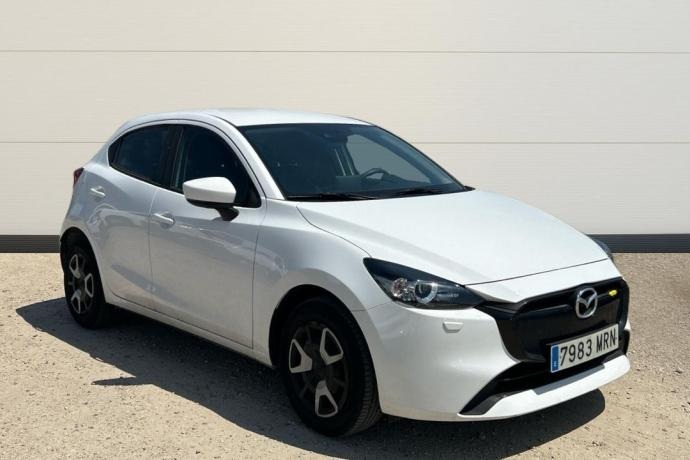 MAZDA 2 1.5 E-SKYACTIV-G CENTER-LINE CONVENIENCE 90 5P