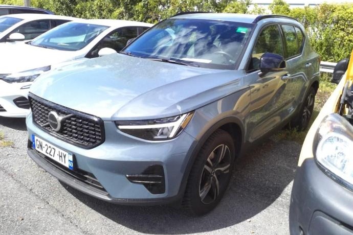 VOLVO XC40 2.0 B3 G Plus Dark Auto