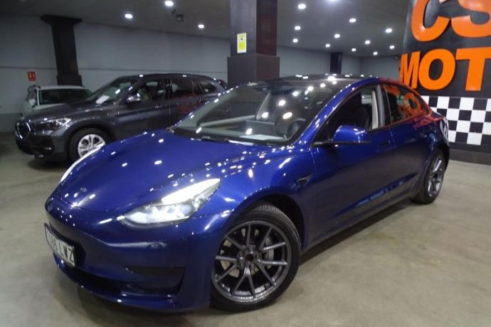 TESLA MODEL 3 RWD